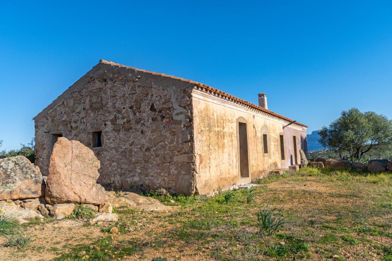Le Case Di Mara - Appartamenti Tipici "Stazzo Giovannareddu" Porto San Paolo  Exterior photo