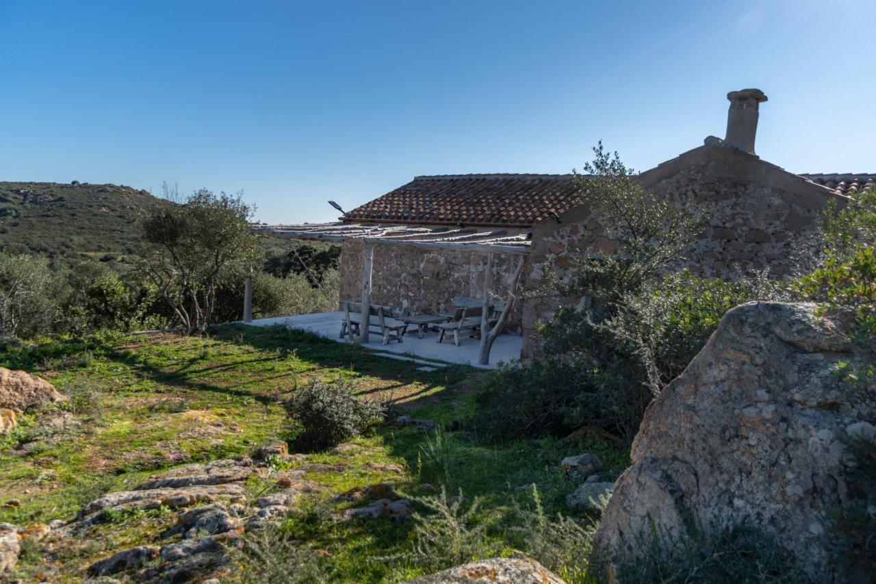 Le Case Di Mara - Appartamenti Tipici "Stazzo Giovannareddu" Porto San Paolo  Exterior photo