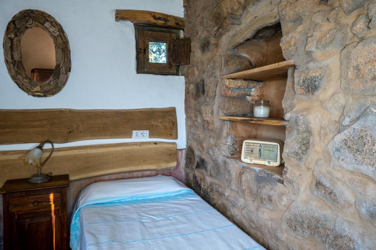 Le Case Di Mara - Appartamenti Tipici "Stazzo Giovannareddu" Porto San Paolo  Exterior photo