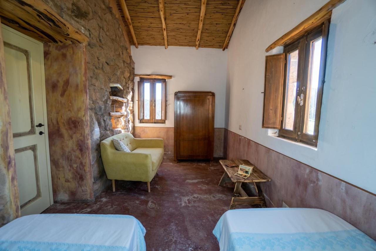 Le Case Di Mara - Appartamenti Tipici "Stazzo Giovannareddu" Porto San Paolo  Exterior photo