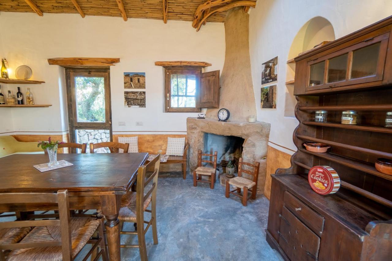 Le Case Di Mara - Appartamenti Tipici "Stazzo Giovannareddu" Porto San Paolo  Exterior photo