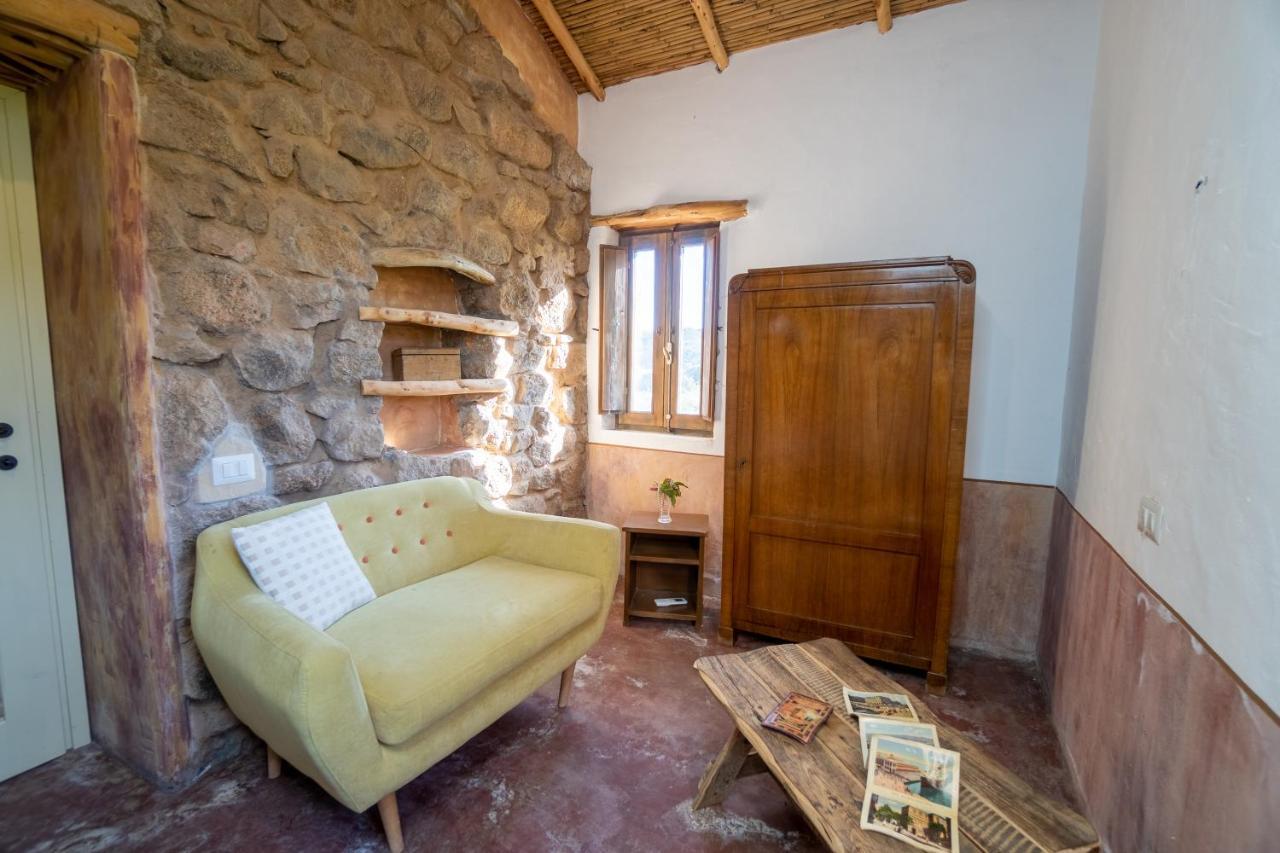 Le Case Di Mara - Appartamenti Tipici "Stazzo Giovannareddu" Porto San Paolo  Exterior photo